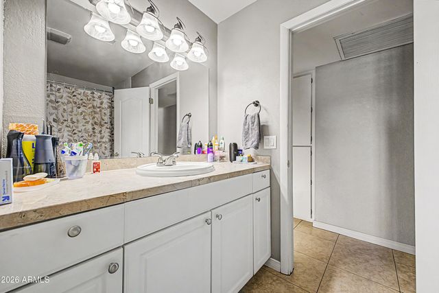 5935 S Lakeshore Drive, Tempe, AZ 85283