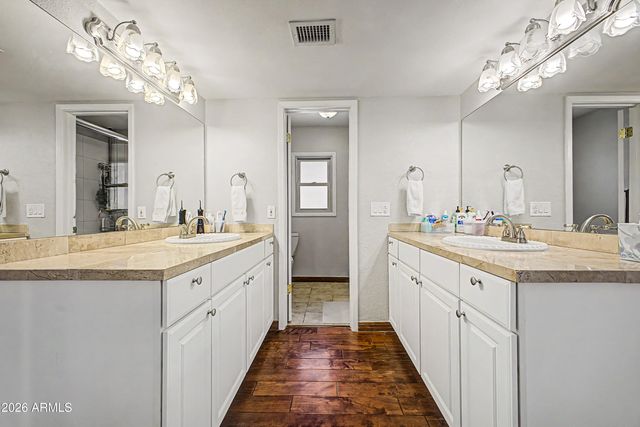 5935 S Lakeshore Drive, Tempe, AZ 85283
