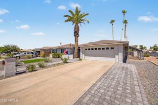 5935 S Lakeshore Drive, Tempe, AZ 85283