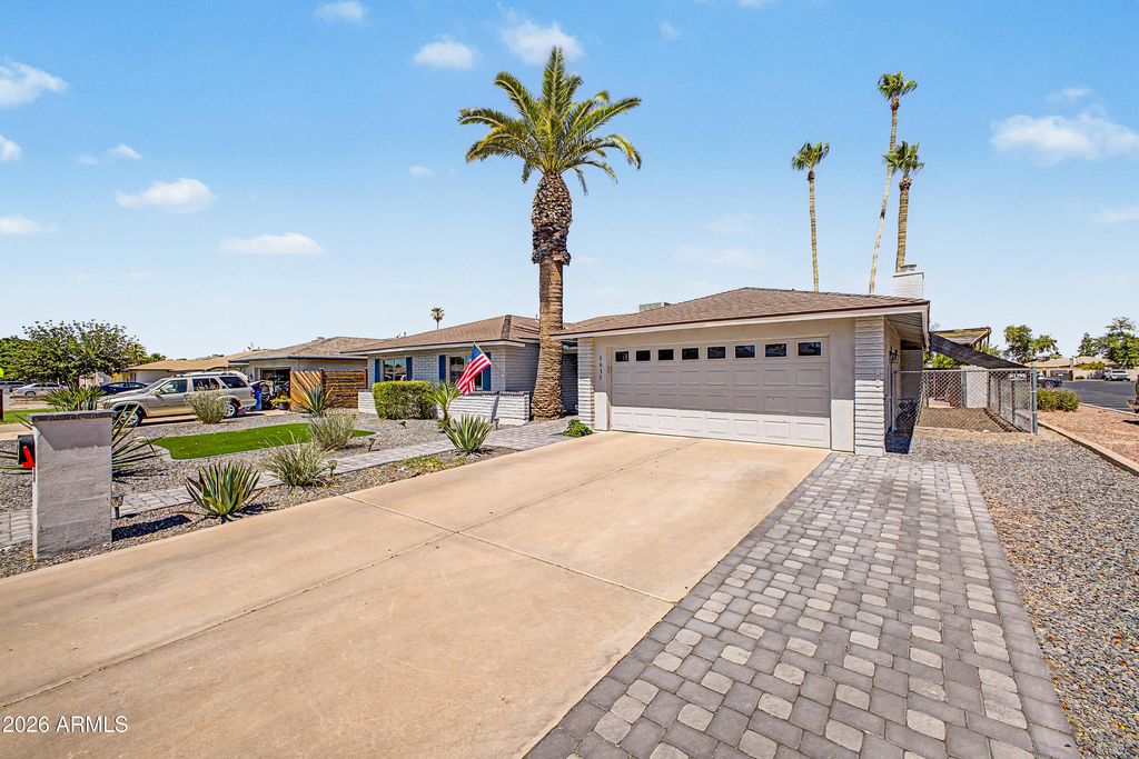5935 S Lakeshore Drive, Tempe, AZ 85283