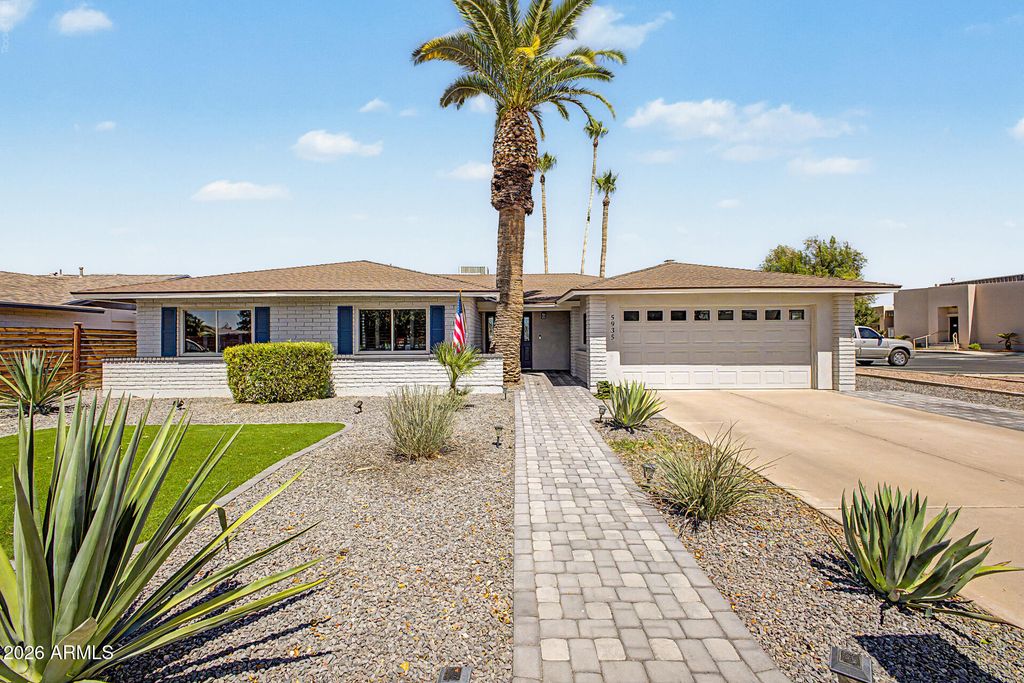 5935 S Lakeshore Drive, Tempe, AZ 85283 — photo 2