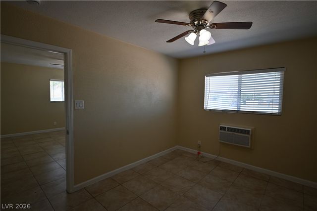 320 North 16th Street 1, Las Vegas, NV 89101