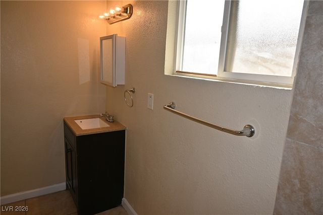 320 North 16th Street 1, Las Vegas, NV 89101
