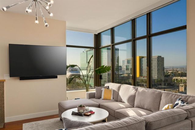 700 W E St 1303, San Diego, CA 92101