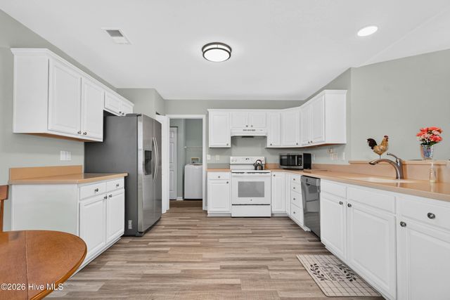 907 Wyndfall Drive SW, Sunset Beach, NC 28468