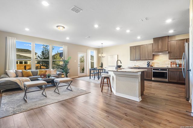 8010 Kingfisher, San Antonio, TX 78253