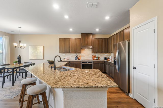 8010 Kingfisher, San Antonio, TX 78253