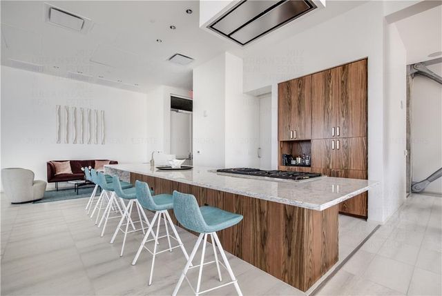 301 West Ave 1009, Austin, TX 78701