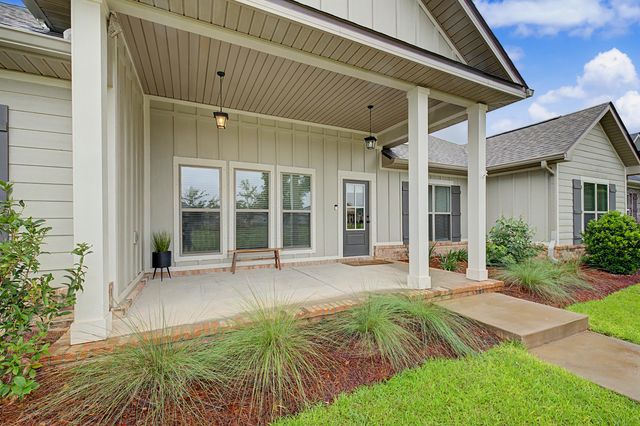 4144 Grassy Run Street, Milton, FL 32583