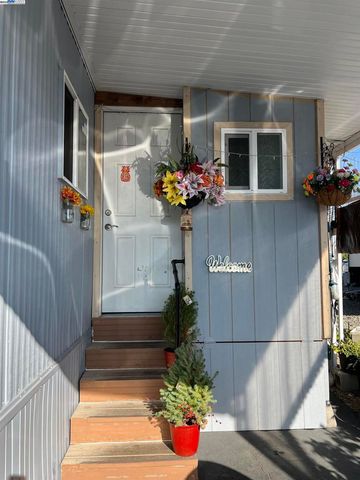 2100 Lewelling Blvd, San Leandro, CA 94579