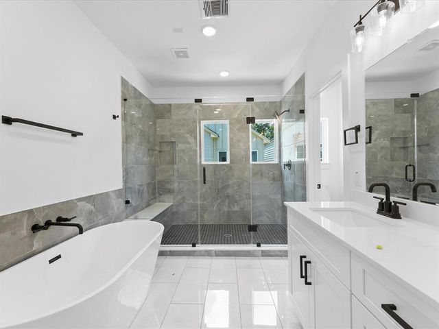867 Mansfield Street F, Houston, TX 77091