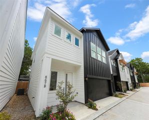 867 Mansfield Street F, Houston, TX 77091