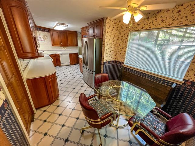 605 S Center St., Emlenton Boro, PA 16373