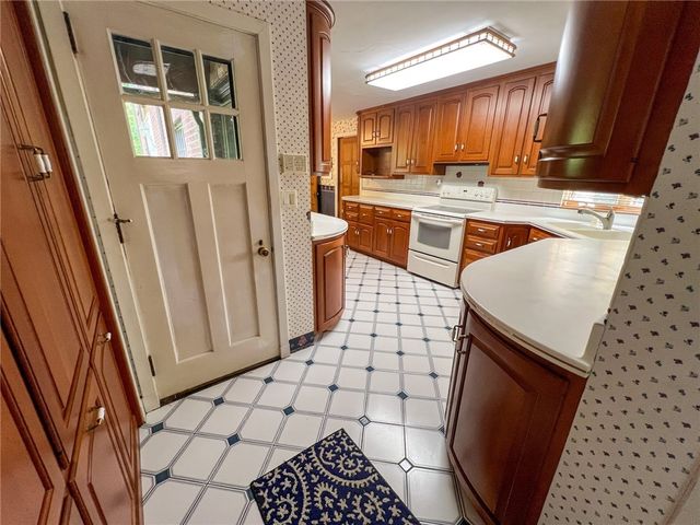 605 S Center St., Emlenton Boro, PA 16373