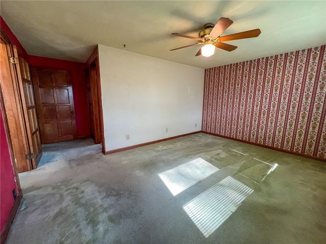 605 S Center St., Emlenton Boro, PA 16373