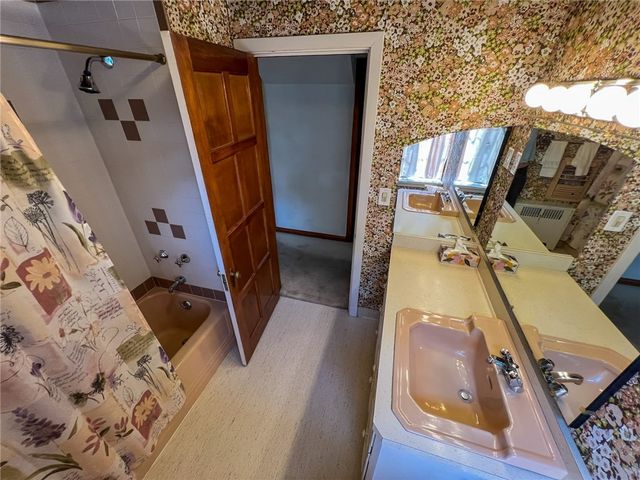 605 S Center St., Emlenton Boro, PA 16373