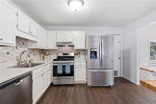 1816 Crescent Hill Drive NW, Acworth, GA 30102