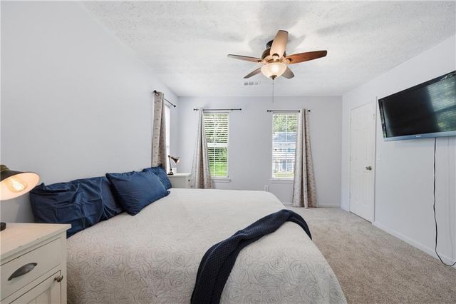 1816 Crescent Hill Drive NW, Acworth, GA 30102