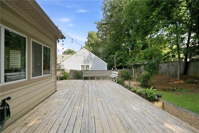 1816 Crescent Hill Drive NW, Acworth, GA 30102