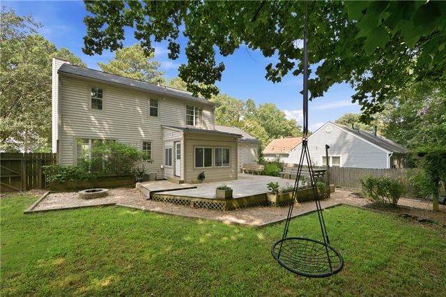 1816 Crescent Hill Drive NW, Acworth, GA 30102