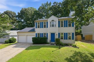 1816 Crescent Hill Drive NW, Acworth, GA 30102