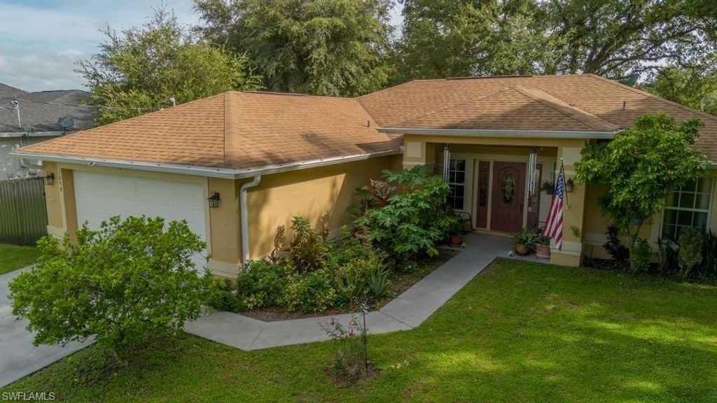 1098 Mission LN, LABELLE, FL 33935 — photo 2