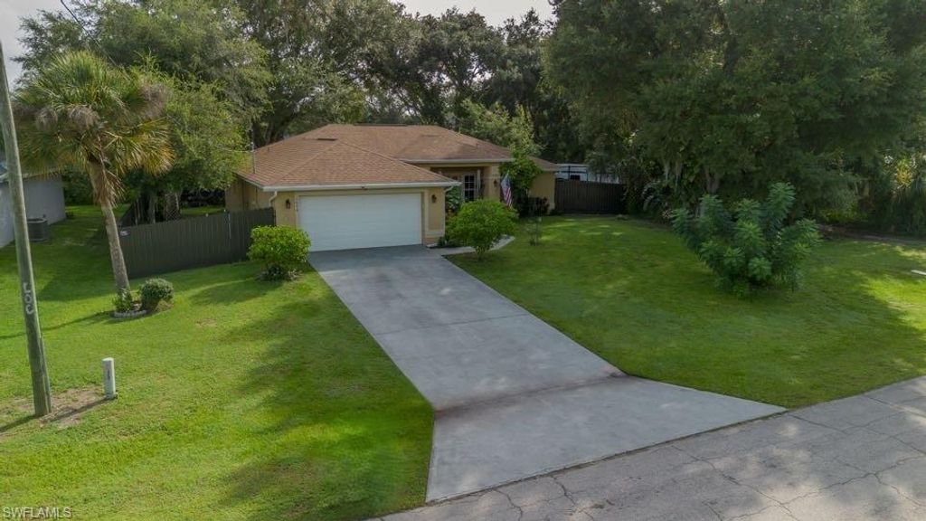 1098 Mission LN, LABELLE, FL 33935 — photo 4