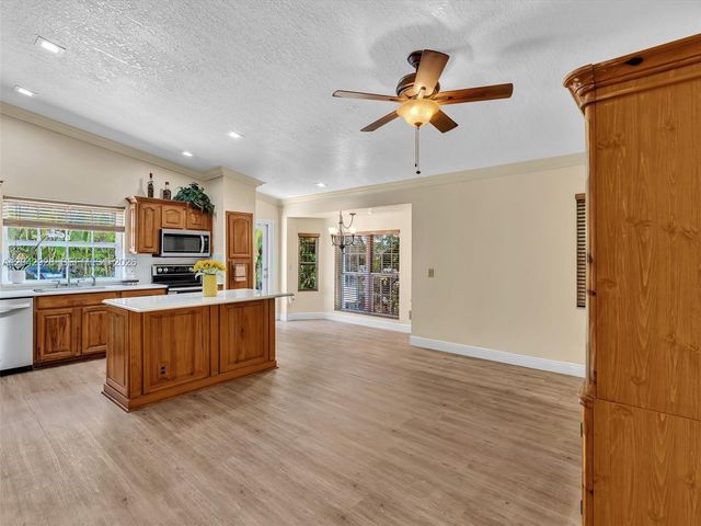 15045 SW 138th Pl, Miami, FL 33186