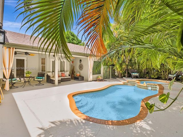 15045 SW 138th Pl, Miami, FL 33186