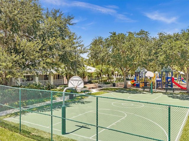 15045 SW 138th Pl, Miami, FL 33186