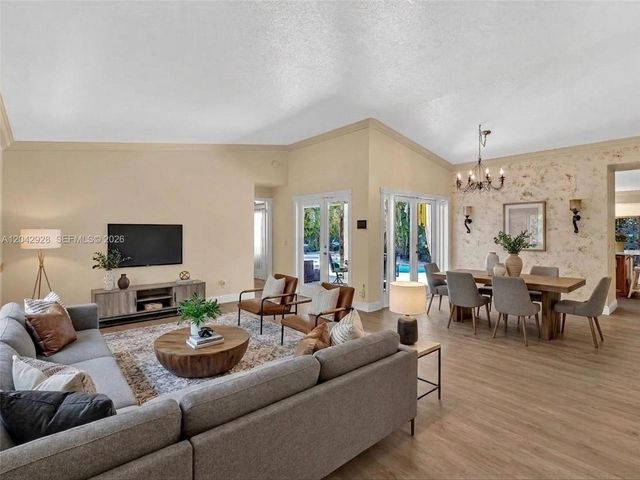 15045 SW 138th Pl, Miami, FL 33186