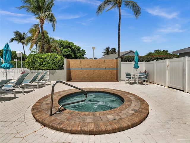 15045 SW 138th Pl, Miami, FL 33186