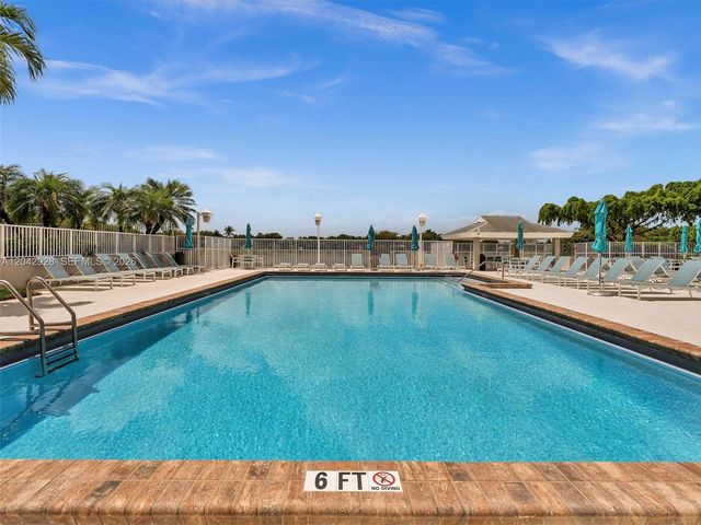 15045 SW 138th Pl, Miami, FL 33186