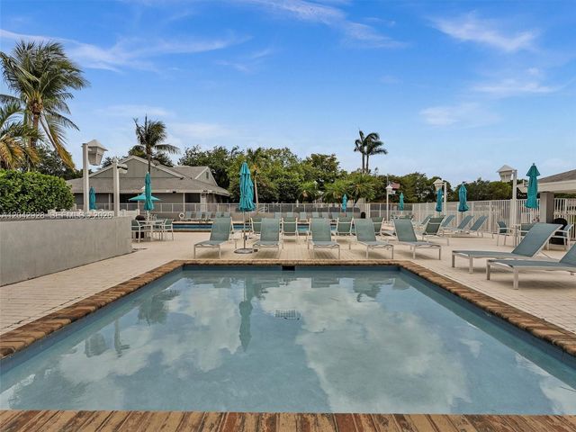 15045 SW 138th Pl, Miami, FL 33186