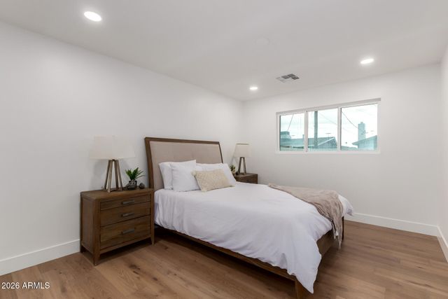 8401 E SAN MIGUEL Avenue, Scottsdale, AZ 85250