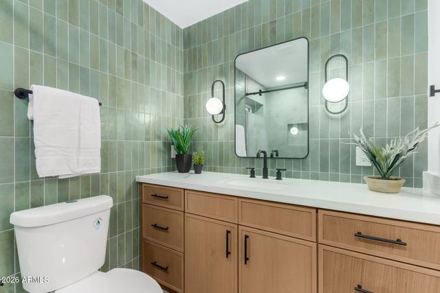8401 E SAN MIGUEL Avenue, Scottsdale, AZ 85250
