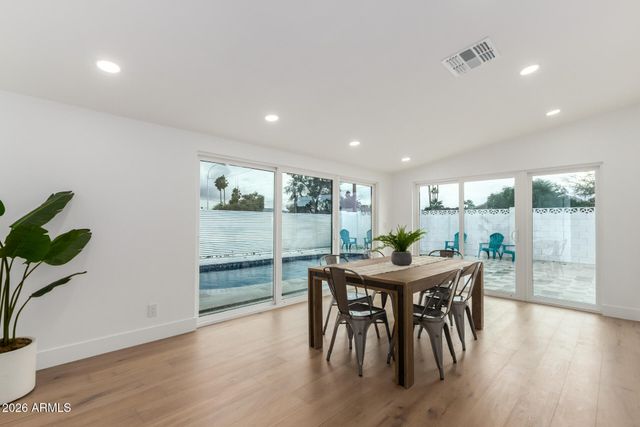 8401 E SAN MIGUEL Avenue, Scottsdale, AZ 85250