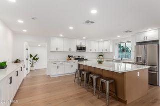 8401 E SAN MIGUEL Avenue, Scottsdale, AZ 85250