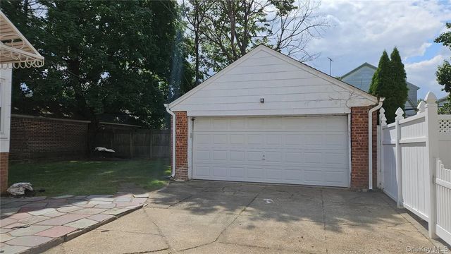 73-64 196th Street, Fresh Meadows, NY 11366