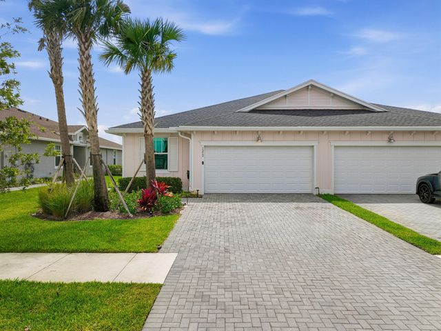 1372 Haywagon Trail, Loxahatchee, FL 33470