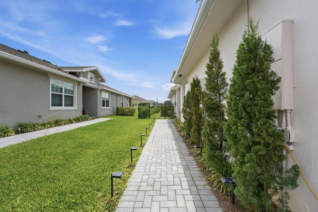 1372 Haywagon Trail, Loxahatchee, FL 33470