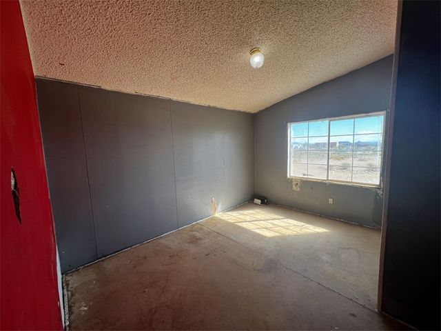 3868 W W Abrigo DR Drive, Golden Valley, AZ 86413