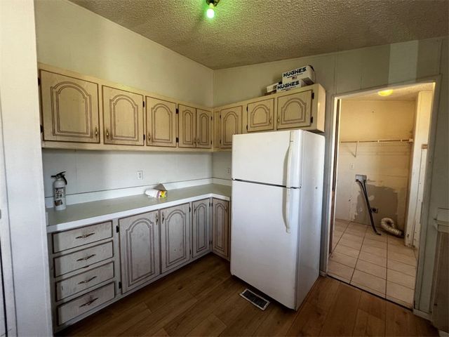 3868 W W Abrigo DR Drive, Golden Valley, AZ 86413