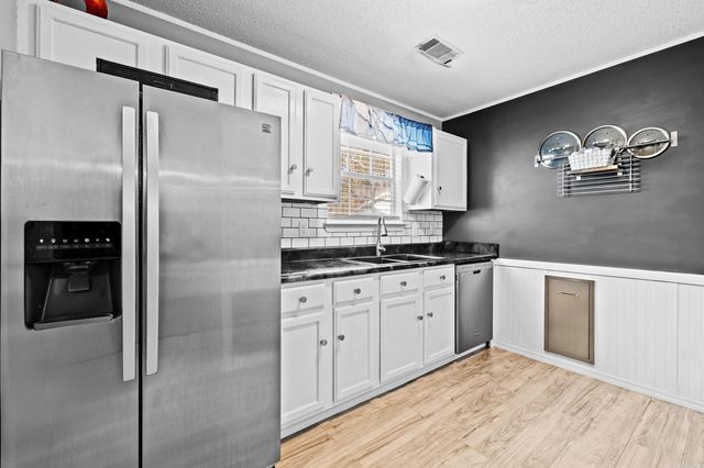 6 Cheyenne Cove, Little Rock, AR 72211