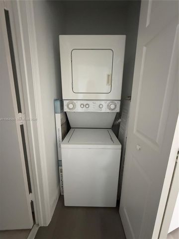 12172 Saint Andrews Pl 209, Miramar, FL 33025