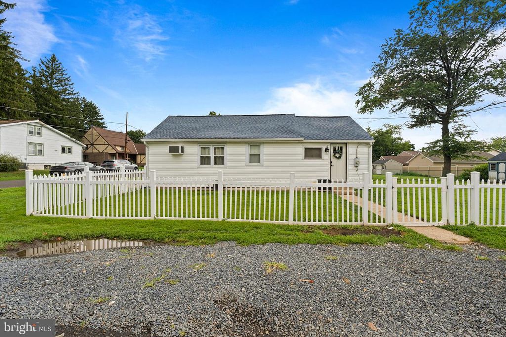 2807 JUNE AVE, BENSALEM, PA 19020 — photo 3