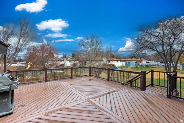 1114 W SHIELDS LN, South Jordan, UT 84095