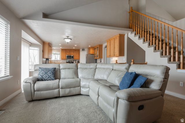 1114 W SHIELDS LN, South Jordan, UT 84095