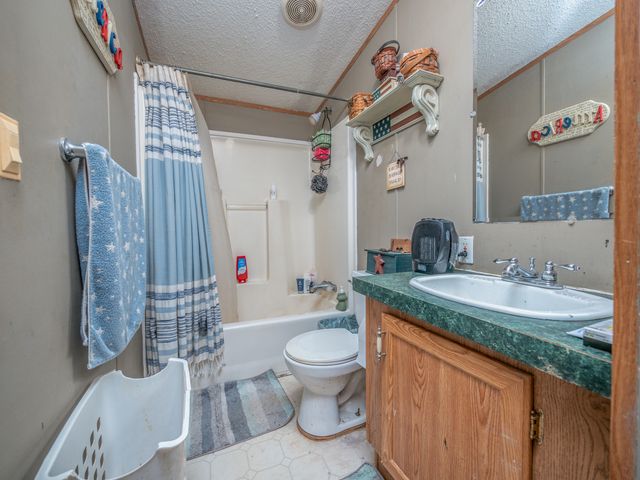 1602 Pickshein Road, Owingsville, KY 40360