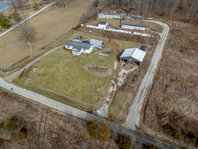 1602 Pickshein Road, Owingsville, KY 40360